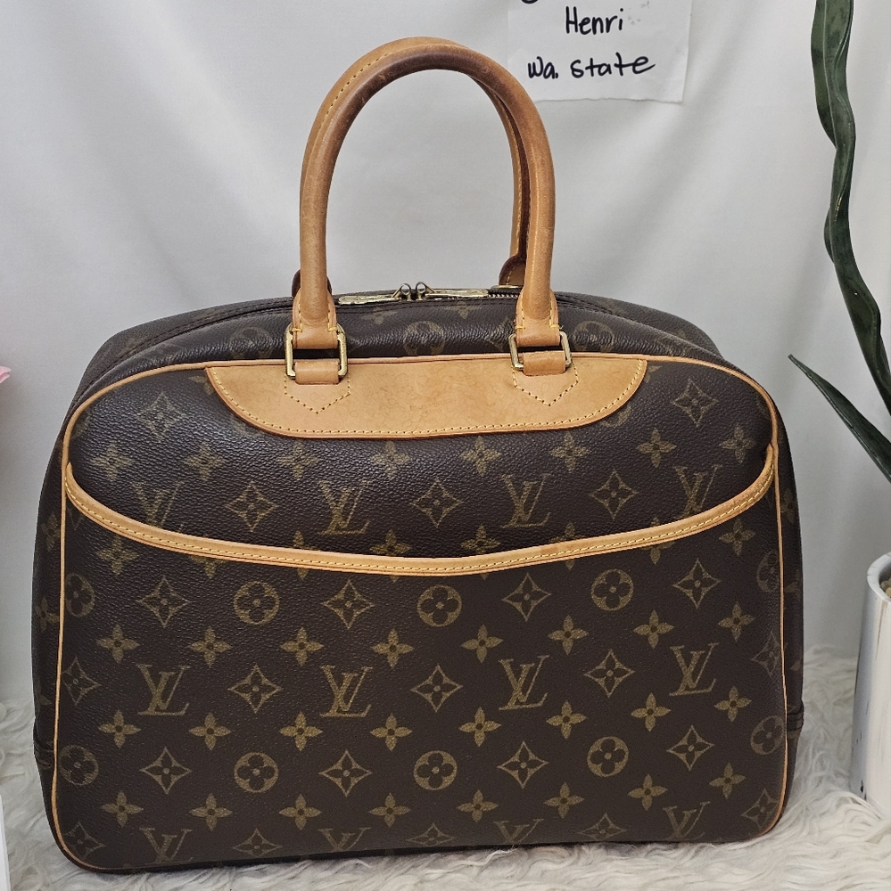 Authetic Louis Vuitton Deauville Brown Monogram